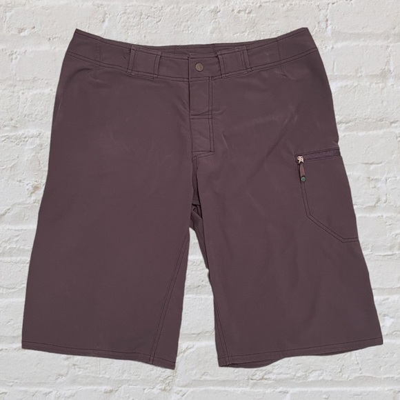 lululemon athletica Other - Lululemon Men’s Wet Dry Warm Gray Shorts